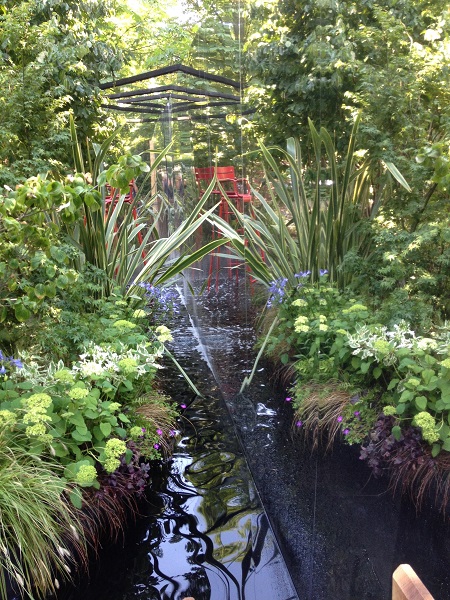 jardin extérieur point eau